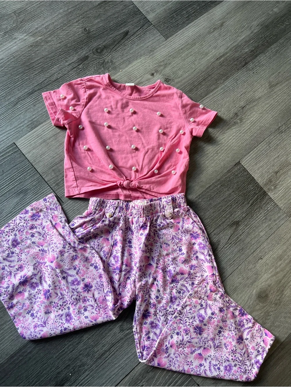 btween Pink Pearl-Embellished Knot Top with Lavender Floral Pajama Pants